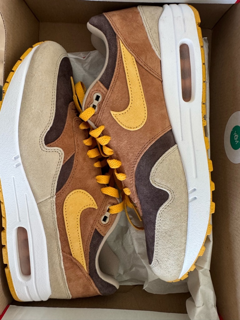 Nike Air Max 1 PRM Box Label in Red and White